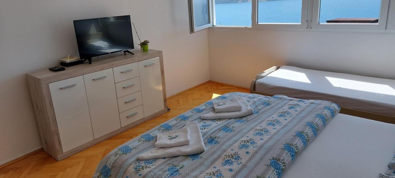 Lala Apartment Херцег Нови Екстериор снимка